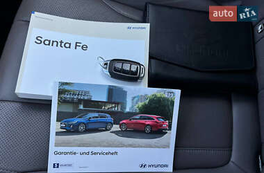 Внедорожник / Кроссовер Hyundai Santa FE 2019 в 