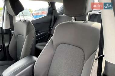 Внедорожник / Кроссовер Hyundai Santa FE 2014 в 
