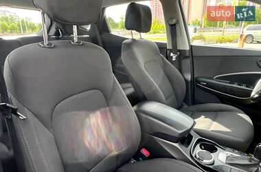 Внедорожник / Кроссовер Hyundai Santa FE 2014 в 