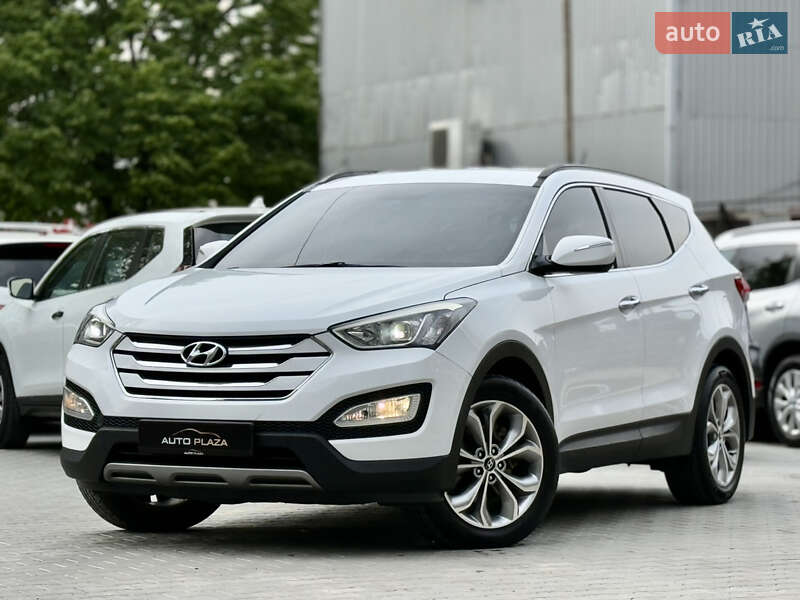 Внедорожник / Кроссовер Hyundai Santa FE 2012 в 