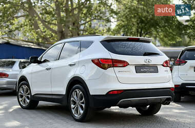 Внедорожник / Кроссовер Hyundai Santa FE 2012 в 