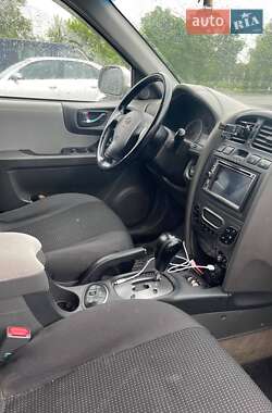 Позашляховик / Кросовер Hyundai Santa FE 2006 в 
