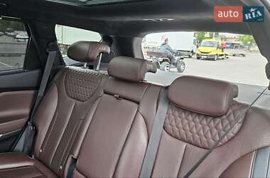 Внедорожник / Кроссовер Hyundai Santa FE 2019 в 