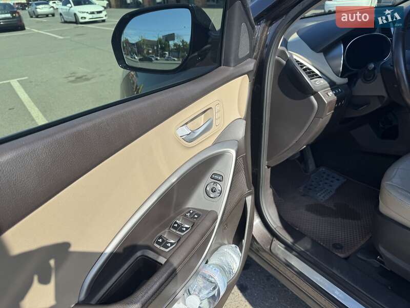 Внедорожник / Кроссовер Hyundai Santa FE 2017 в Кривом Роге