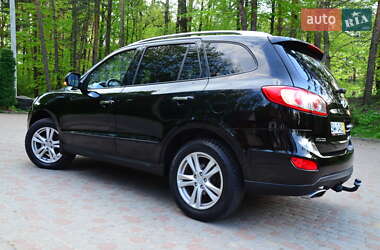 Позашляховик / Кросовер Hyundai Santa FE 2012 в 
