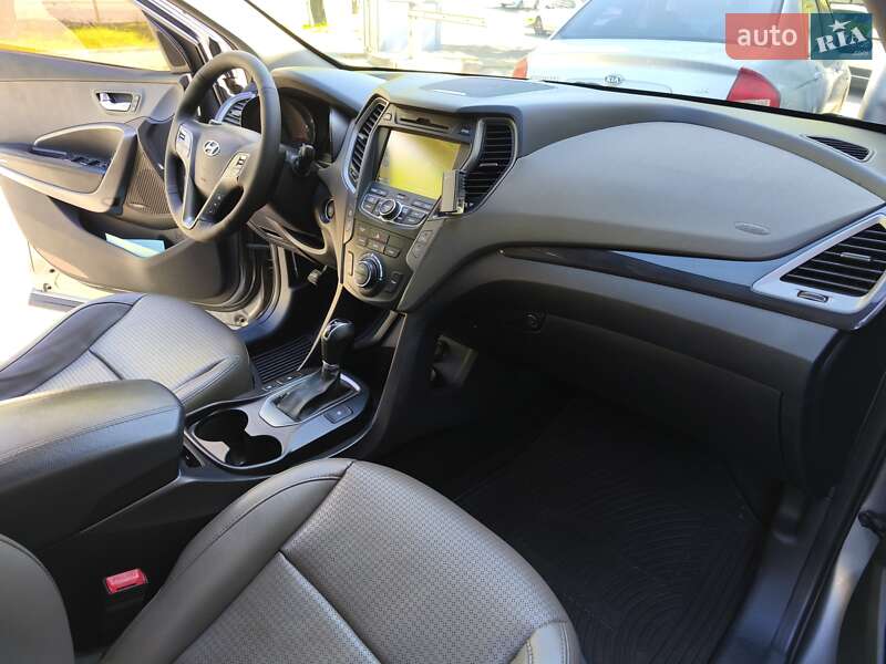 Позашляховик / Кросовер Hyundai Santa FE 2013 в Дніпрі