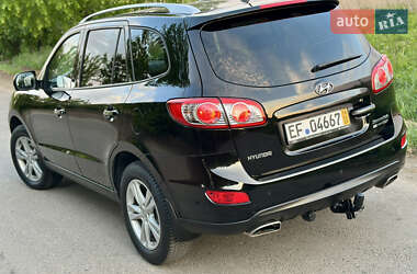 Позашляховик / Кросовер Hyundai Santa FE 2011 в 