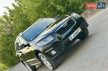 Позашляховик / Кросовер Hyundai Santa FE 2011 в 