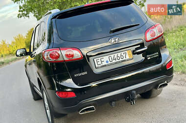Позашляховик / Кросовер Hyundai Santa FE 2011 в 