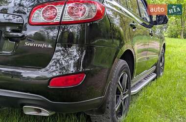 Позашляховик / Кросовер Hyundai Santa FE 2010 в 