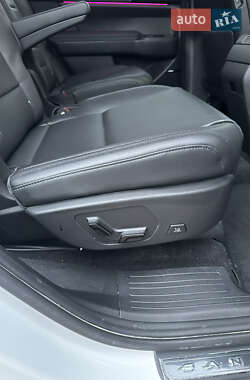 Внедорожник / Кроссовер Hyundai Santa FE 2024 в 