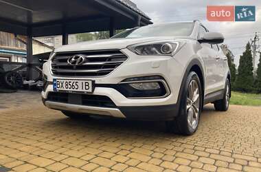 Внедорожник / Кроссовер Hyundai Santa FE 2015 в 