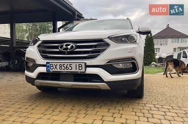 Внедорожник / Кроссовер Hyundai Santa FE 2015 в 