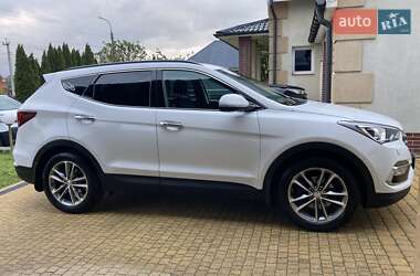 Внедорожник / Кроссовер Hyundai Santa FE 2015 в 