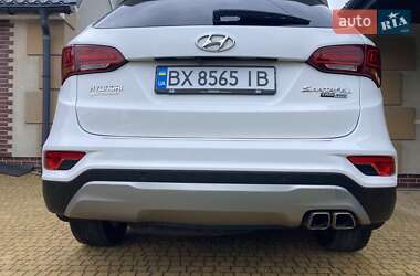Внедорожник / Кроссовер Hyundai Santa FE 2015 в 