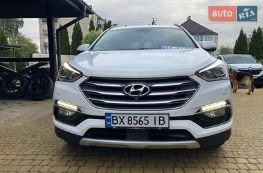 Внедорожник / Кроссовер Hyundai Santa FE 2015 в 