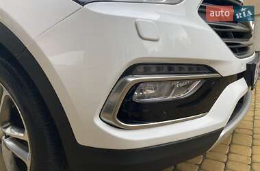 Внедорожник / Кроссовер Hyundai Santa FE 2015 в 