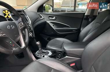 Внедорожник / Кроссовер Hyundai Santa FE 2015 в 