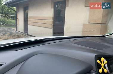 Внедорожник / Кроссовер Hyundai Santa FE 2015 в 