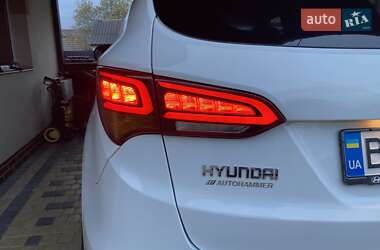 Внедорожник / Кроссовер Hyundai Santa FE 2015 в 