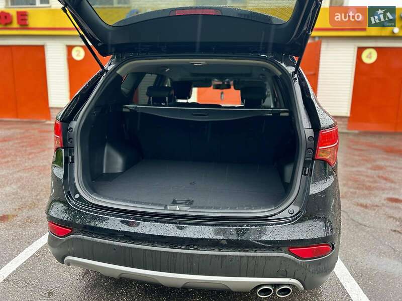 Позашляховик / Кросовер Hyundai Santa FE 2014 в Харкові