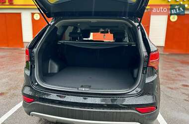 Внедорожник / Кроссовер Hyundai Santa FE 2014 в 