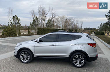 Позашляховик / Кросовер Hyundai Santa FE 2014 в 