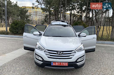 Позашляховик / Кросовер Hyundai Santa FE 2014 в 