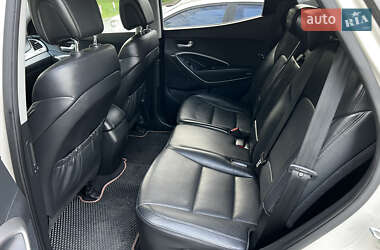 Внедорожник / Кроссовер Hyundai Santa FE 2015 в 