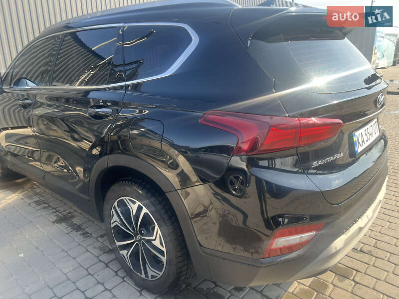 Позашляховик / Кросовер Hyundai Santa FE 2019 в Винниках