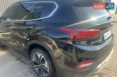 Позашляховик / Кросовер Hyundai Santa FE 2019 в 