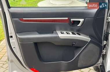 Позашляховик / Кросовер Hyundai Santa FE 2007 в 