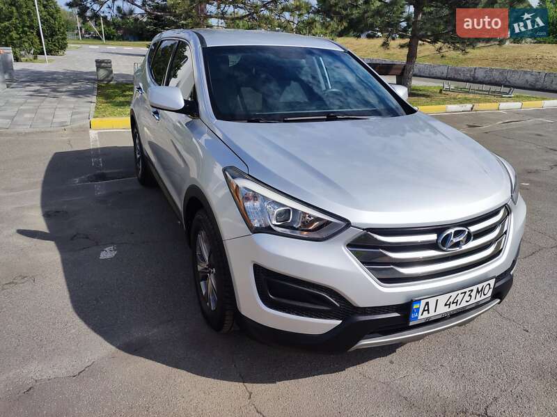 Позашляховик / Кросовер Hyundai Santa FE 2015 в Ірпені