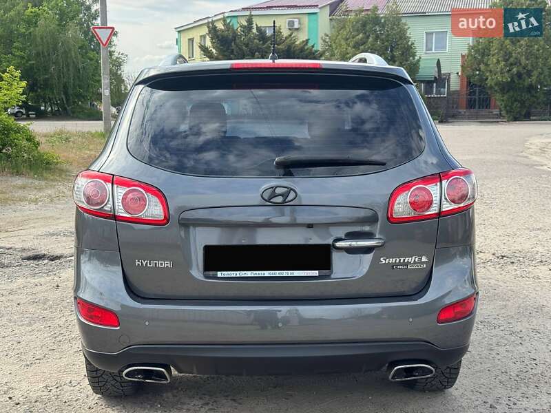 Позашляховик / Кросовер Hyundai Santa FE 2012 в Охтирці