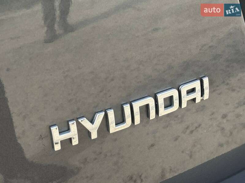 Позашляховик / Кросовер Hyundai Santa FE 2012 в Охтирці