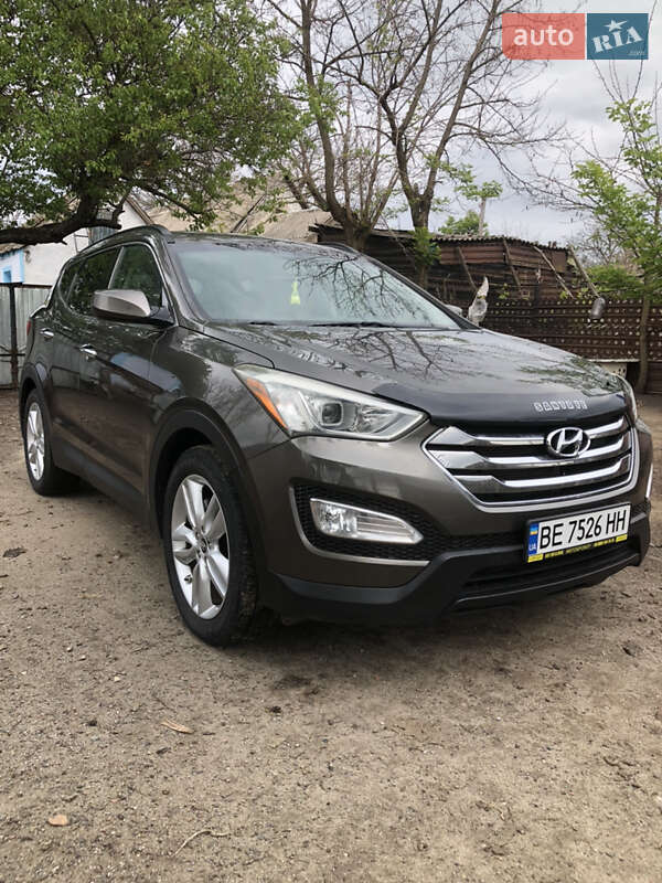 Позашляховик / Кросовер Hyundai Santa FE 2012 в 