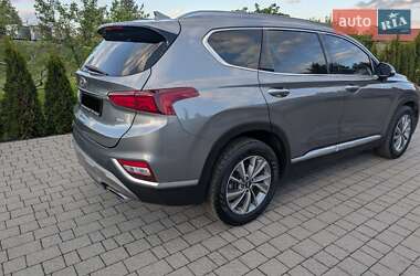 Внедорожник / Кроссовер Hyundai Santa FE 2018 в 