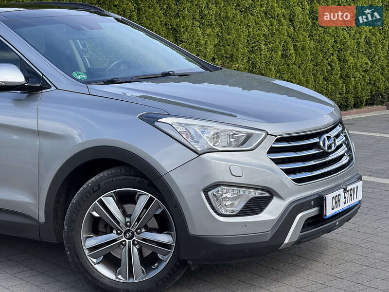 Внедорожник / Кроссовер Hyundai Santa FE 2015 в Стрые