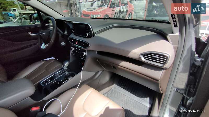 Позашляховик / Кросовер Hyundai Santa FE 2019 в Івано-Франківську