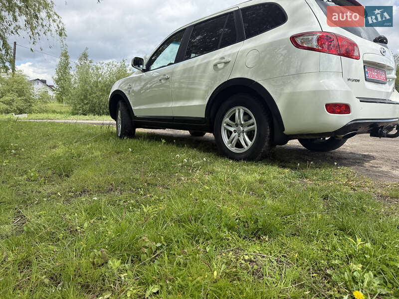 Позашляховик / Кросовер Hyundai Santa FE 2007 в Рівному