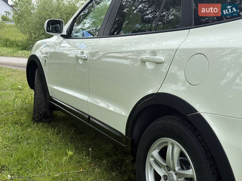 Позашляховик / Кросовер Hyundai Santa FE 2007 в Рівному