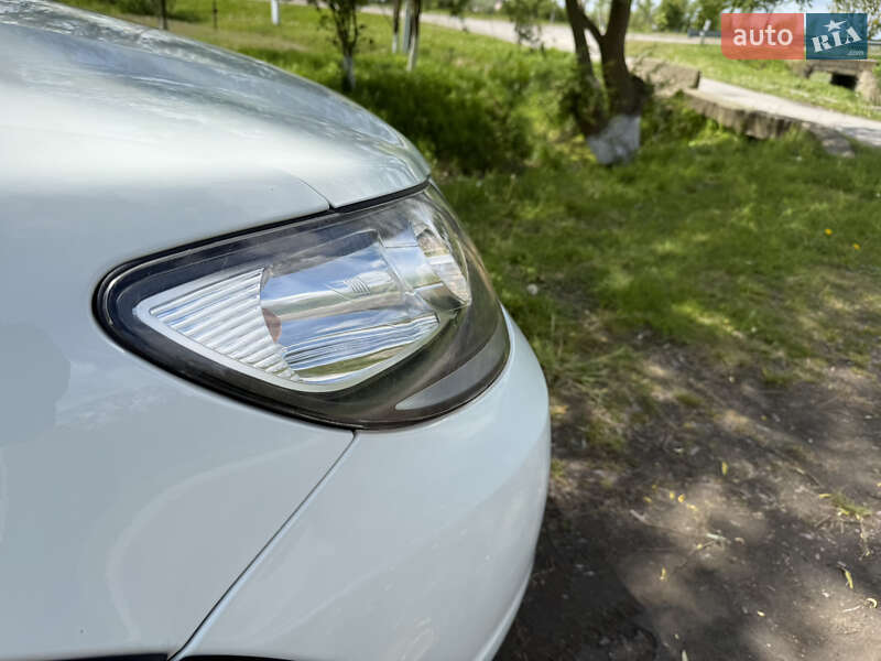 Позашляховик / Кросовер Hyundai Santa FE 2007 в Рівному