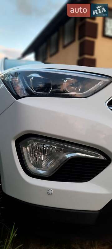 Позашляховик / Кросовер Hyundai Santa FE 2015 в Кам'янському