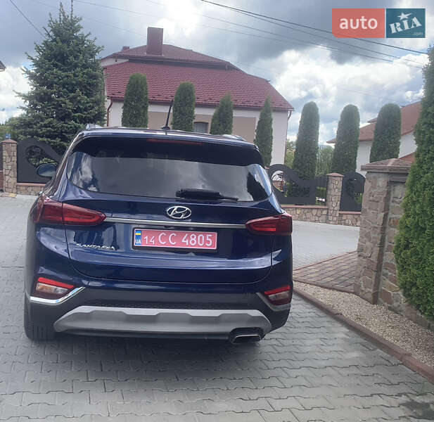 Внедорожник / Кроссовер Hyundai Santa FE 2019 в Тернополе