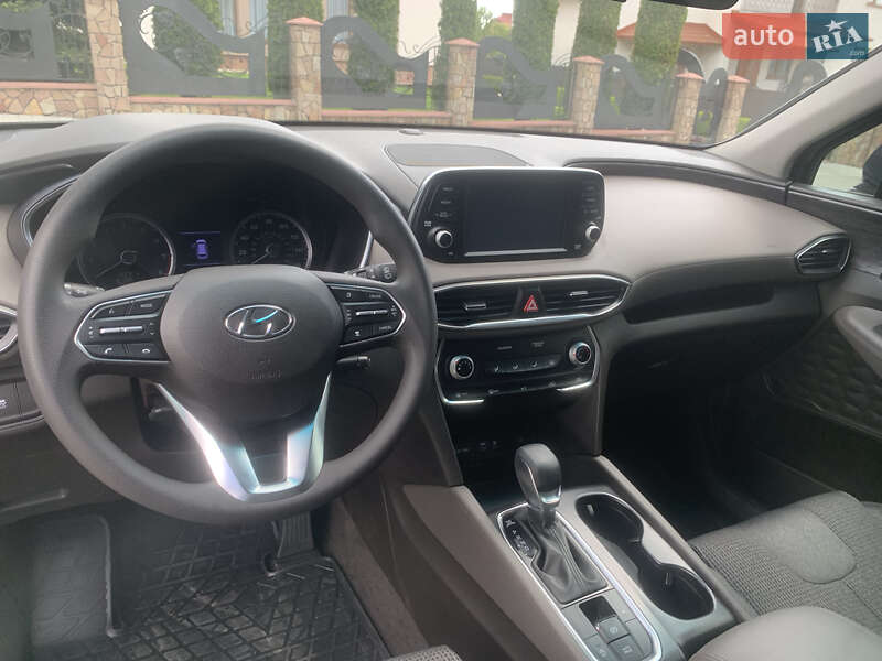 Внедорожник / Кроссовер Hyundai Santa FE 2019 в Тернополе