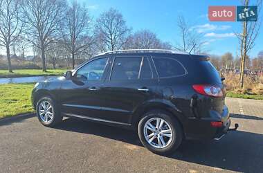 Позашляховик / Кросовер Hyundai Santa FE 2011 в 
