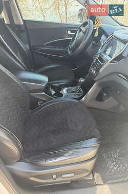Позашляховик / Кросовер Hyundai Santa FE 2012 в 