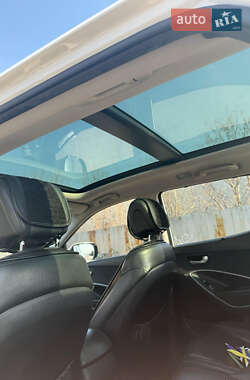 Позашляховик / Кросовер Hyundai Santa FE 2012 в 