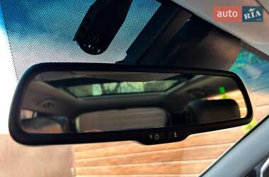 Внедорожник / Кроссовер Hyundai Santa FE 2013 в 