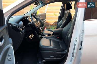Внедорожник / Кроссовер Hyundai Santa FE 2013 в 